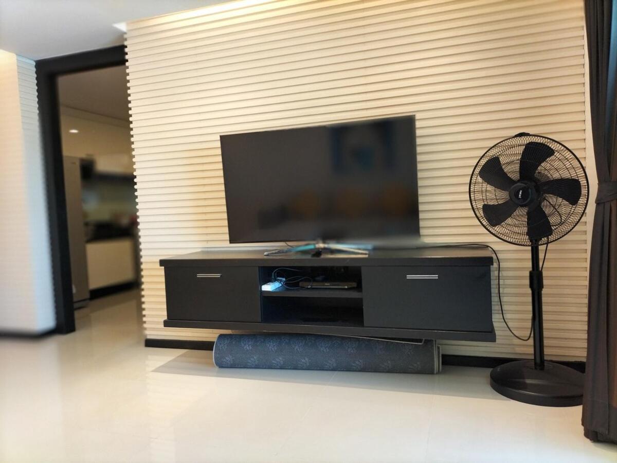 Modern 2-Bedroom Condo In Kamala Near The Beach Luaran gambar