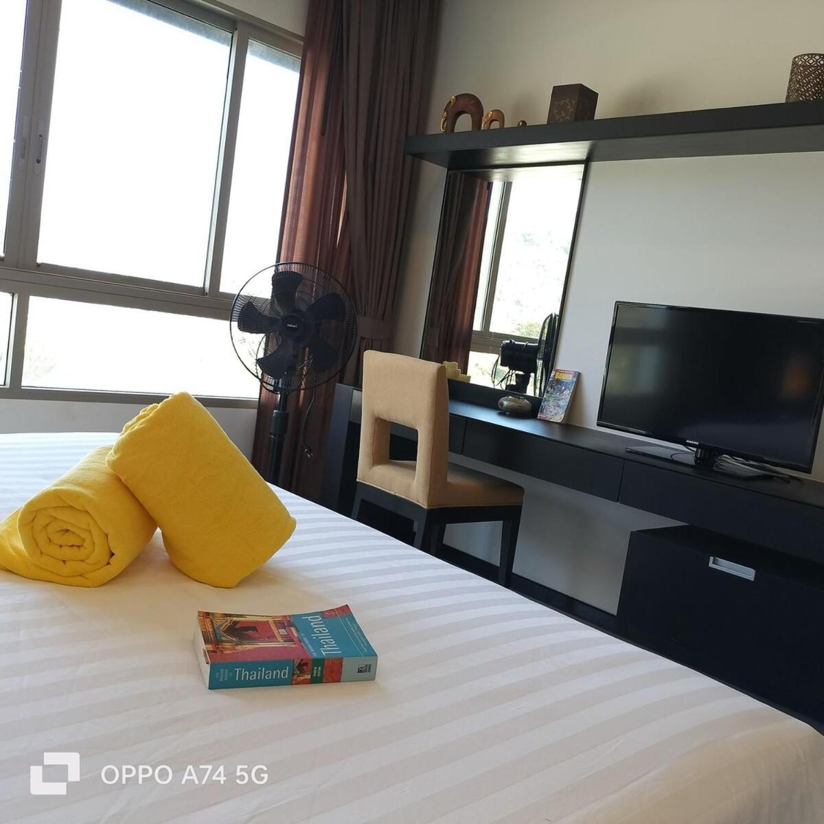 Modern 2-Bedroom Condo In Kamala Near The Beach Luaran gambar